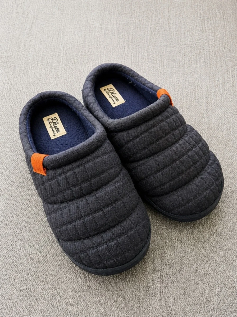 Dearfoams DLuxe Quilted Slippers Kids 2–3 Black Cozy Slip On House Shoes